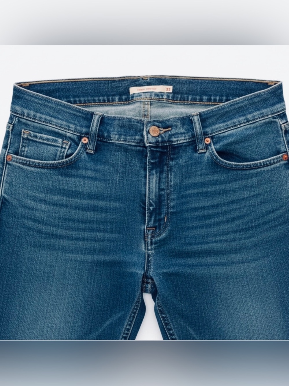 Women’s Levi’s Curvy Bootcut Mid-Rise Denim Jeans
33x39 - Picture 4 of 4